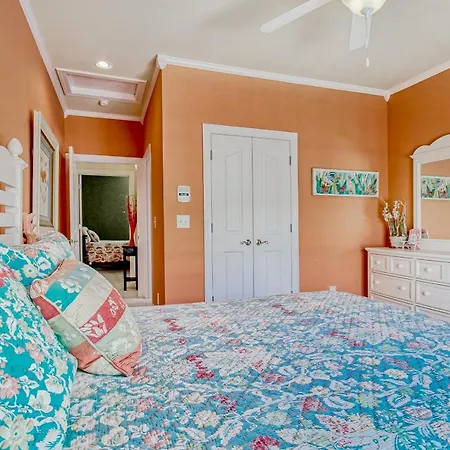 K & K Getaway Villa